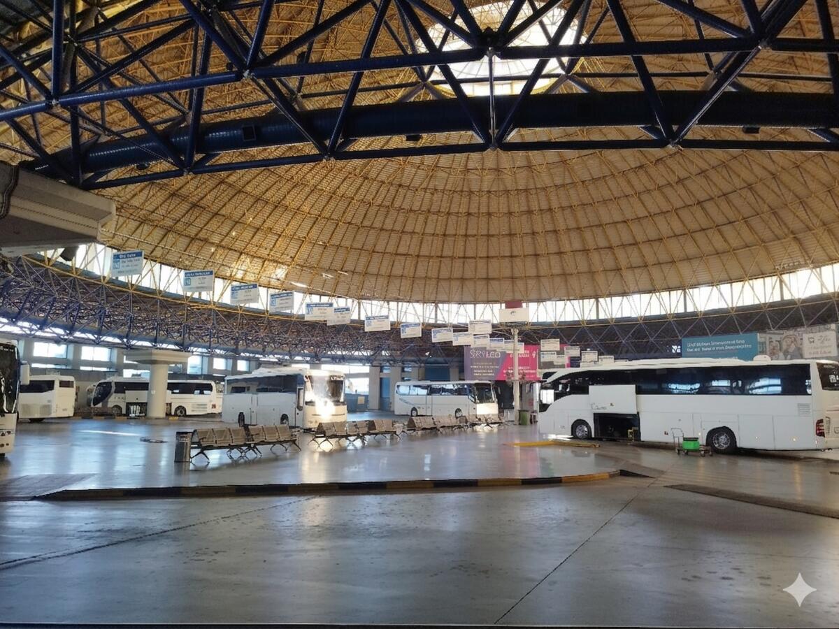 The Thessaloniki Makedonia bus station after arrival
